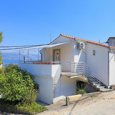 Apartments By The Sea Arbanija, Ciovo - 4320 特罗吉尔 外观 照片