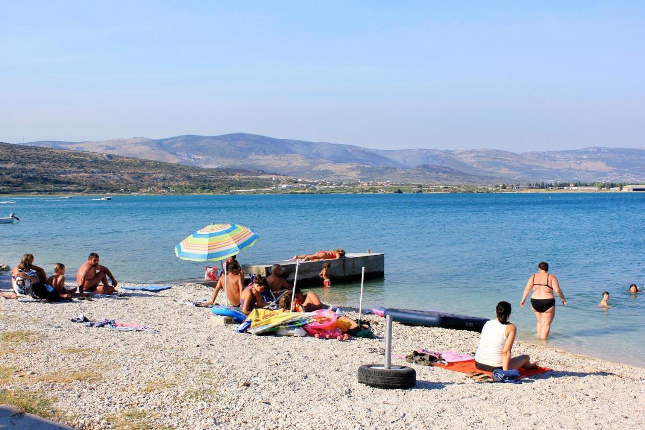 Apartments By The Sea Arbanija, Ciovo - 4320 特罗吉尔 外观 照片