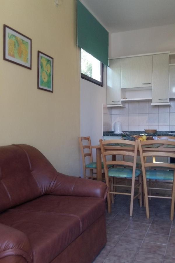 Apartments By The Sea Arbanija, Ciovo - 4320 特罗吉尔 外观 照片