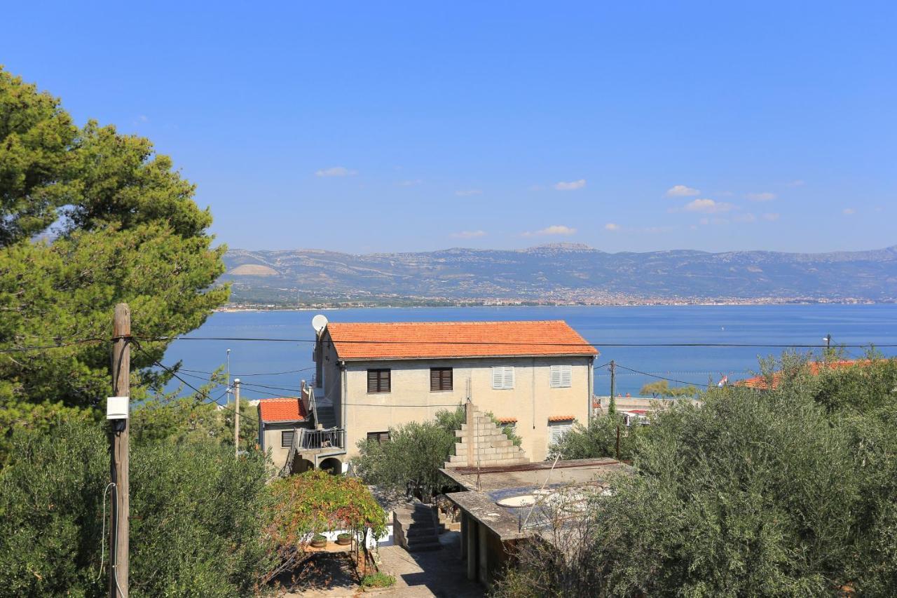 Apartments By The Sea Arbanija, Ciovo - 4320 特罗吉尔 外观 照片
